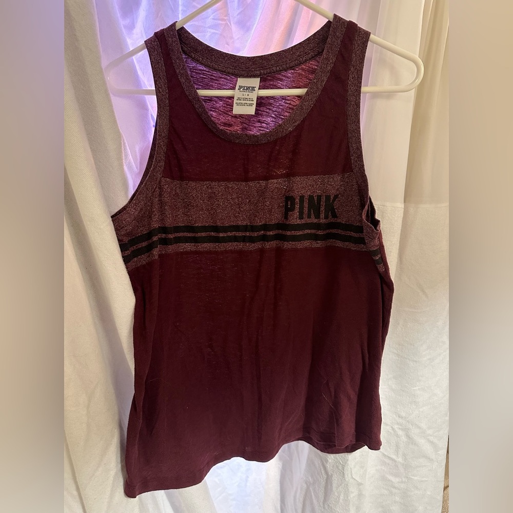 Victoria’s Secret PINK Sleeveless Sport Top Large